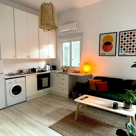 Ground Floor Апартаменты Никосия